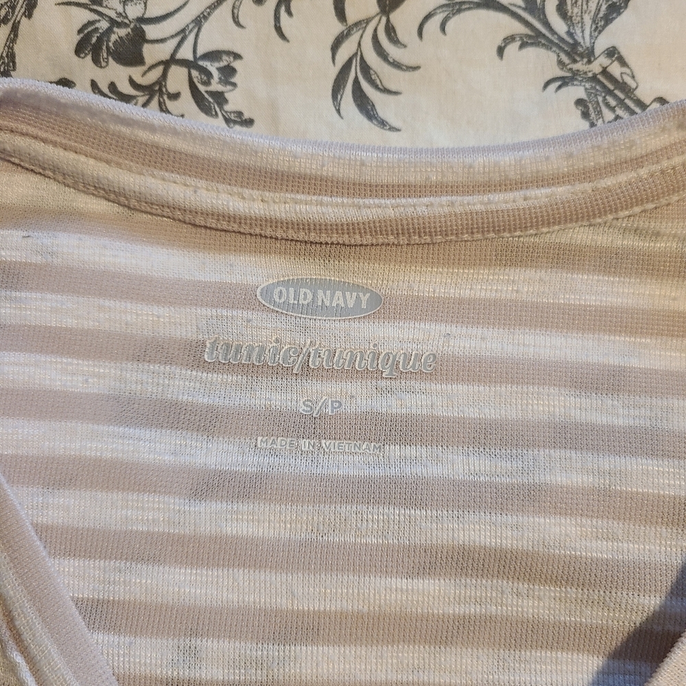 Tunic - Picture 4 of 4